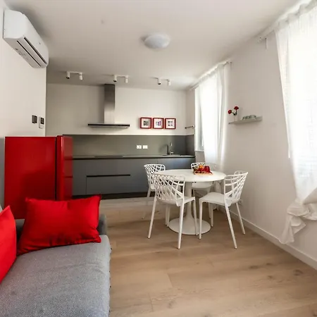 L'angolo D'estella * 的里雅斯特